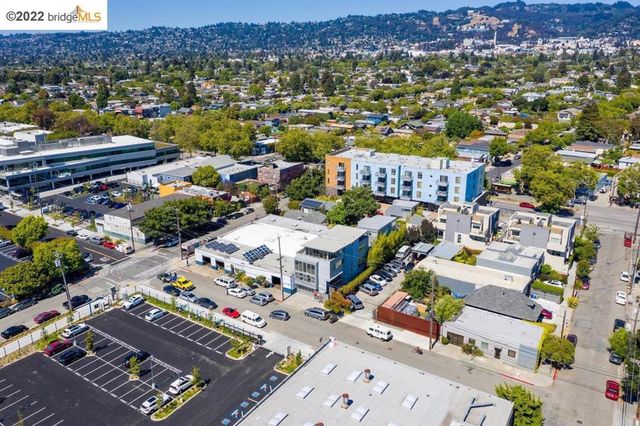 2709 10th Street C, Berkeley, CA 94710