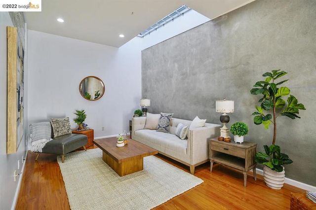 2709 10th Street C, Berkeley, CA 94710