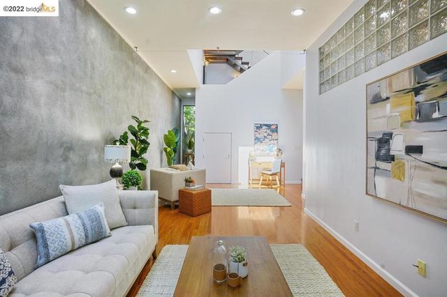 2709 10th Street C, Berkeley, CA 94710
