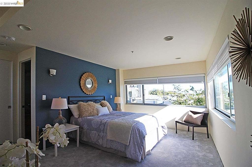 Image 17 of property listing at 2709 10th Street C, Berkeley, CA 94710