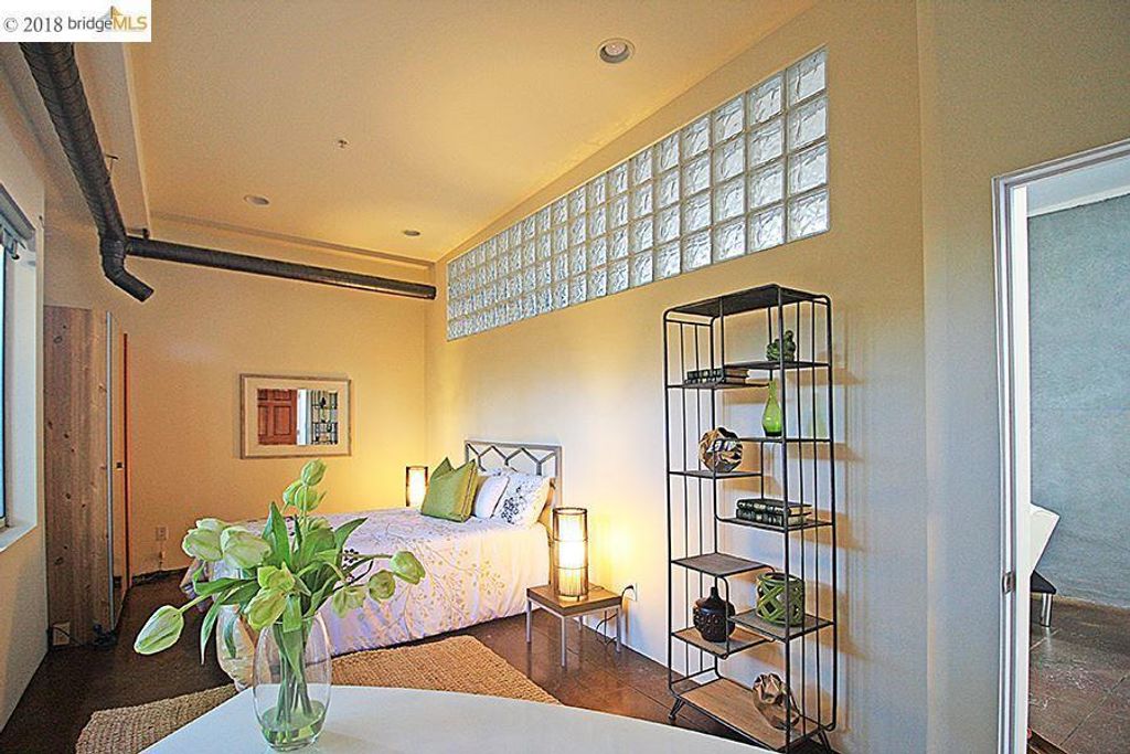 Image 20 of property listing at 2709 10th Street C, Berkeley, CA 94710