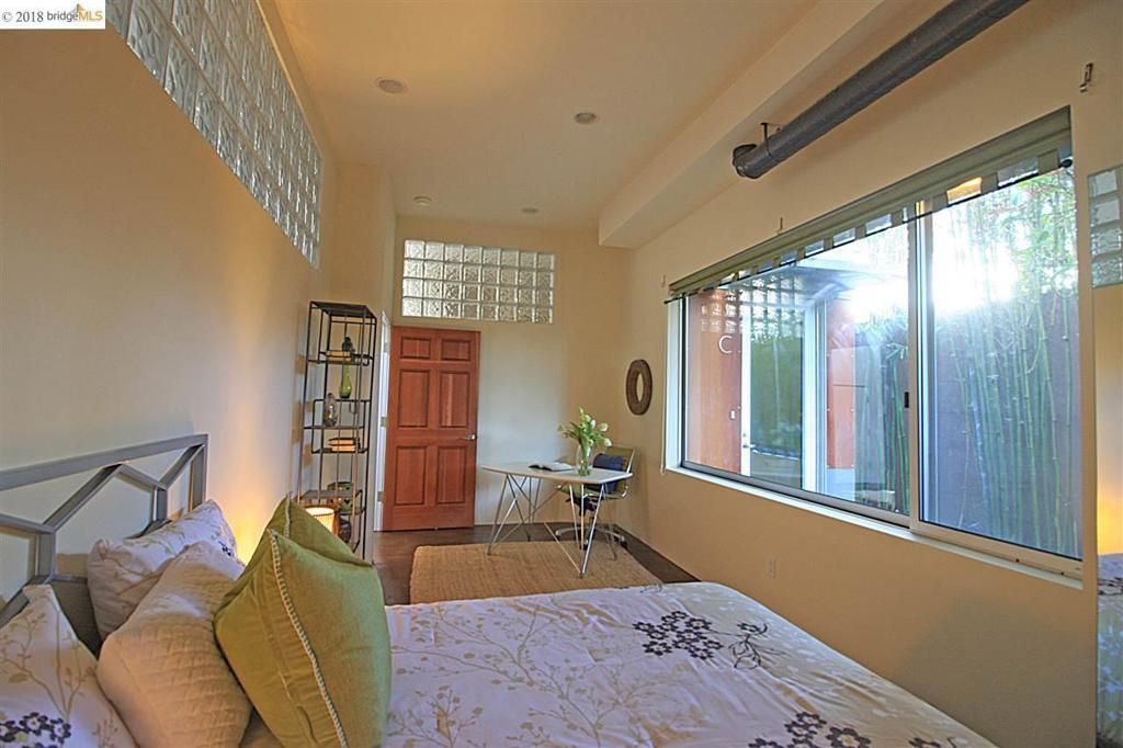 Image 8 of property listing at 2709 10th Street C, Berkeley, CA 94710