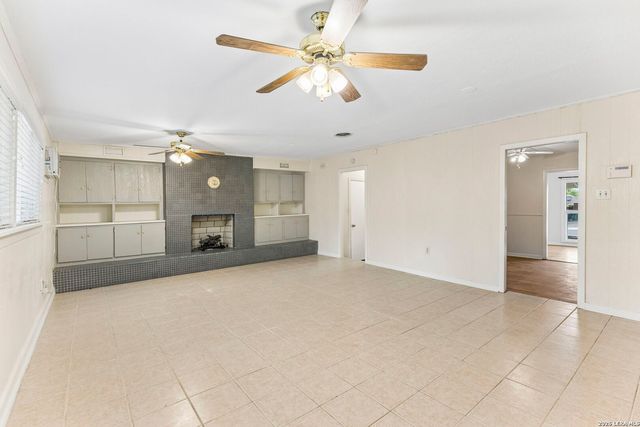 342 MAPLEWOOD LN, San Antonio, TX 78216