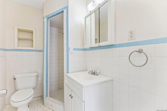 342 MAPLEWOOD LN, San Antonio, TX 78216