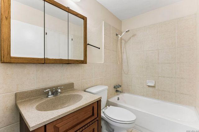 342 MAPLEWOOD LN, San Antonio, TX 78216