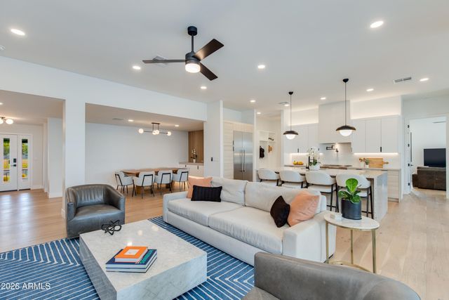 5922 E EMILE ZOLA Avenue, Scottsdale, AZ 85254