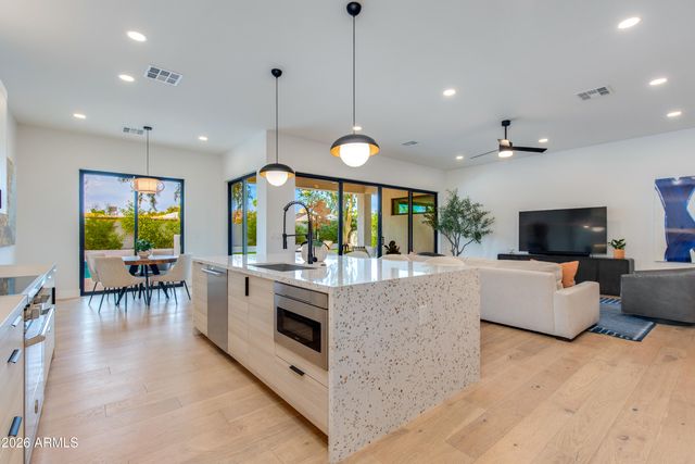 5922 E EMILE ZOLA Avenue, Scottsdale, AZ 85254