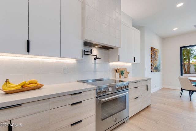 5922 E EMILE ZOLA Avenue, Scottsdale, AZ 85254