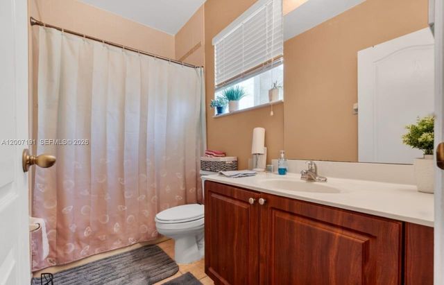 8546 SW 214th Way, Cutler Bay, FL 33189