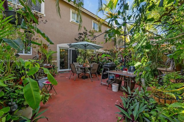 8546 SW 214th Way, Cutler Bay, FL 33189