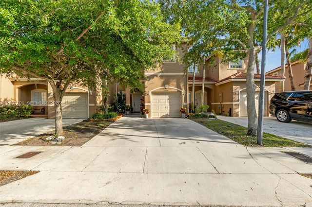 8546 SW 214th Way, Cutler Bay, FL 33189