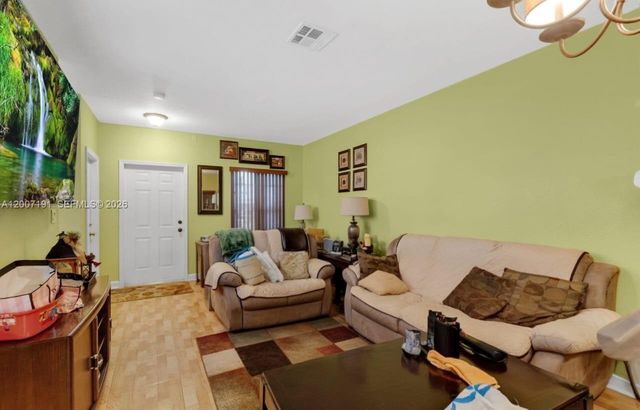 8546 SW 214th Way, Cutler Bay, FL 33189