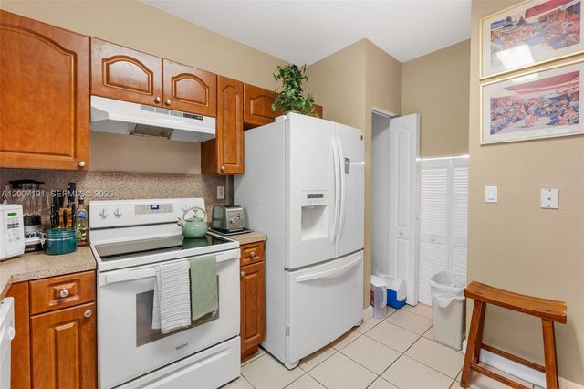 8546 SW 214th Way, Cutler Bay, FL 33189