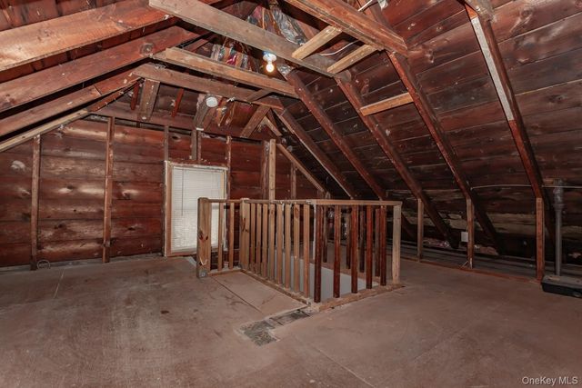 89 Smith Street, Poughkeepsie, NY 12601