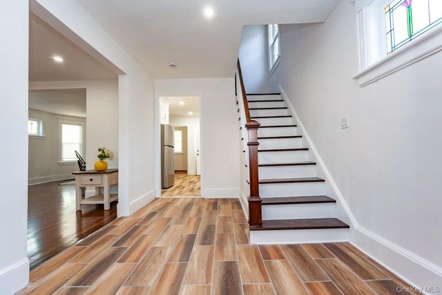 89 Smith Street, Poughkeepsie, NY 12601