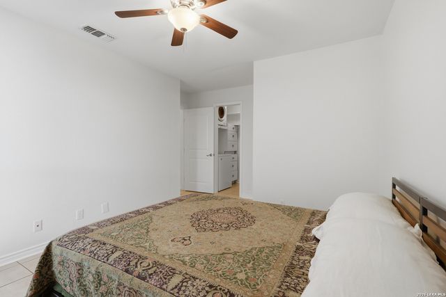 100 Lorenz Rd Apt 704, San Antonio, TX 78209