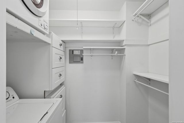 100 Lorenz Rd Apt 704, San Antonio, TX 78209