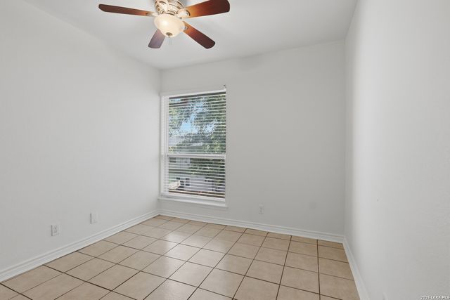 100 Lorenz Rd Apt 704, San Antonio, TX 78209