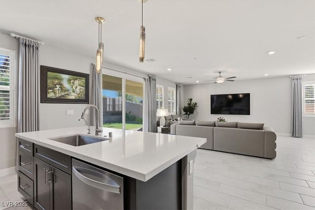 433 Canary Song Drive, Henderson, NV 89011