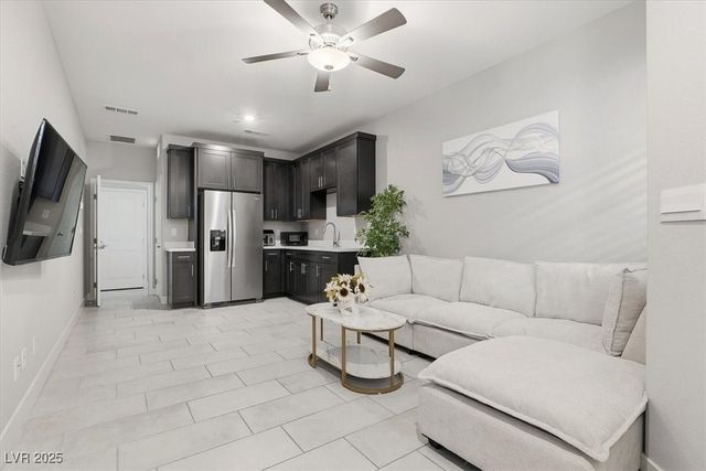 433 Canary Song Drive, Henderson, NV 89011