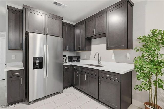 433 Canary Song Drive, Henderson, NV 89011