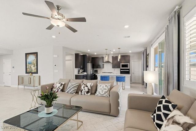 433 Canary Song Drive, Henderson, NV 89011