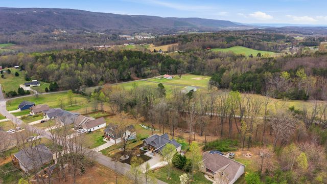 271 Mountain Shadow Drive, Evensville, TN 37332