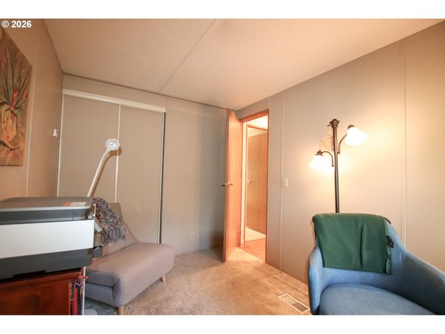 135 43RD Way, Florence, OR 97439