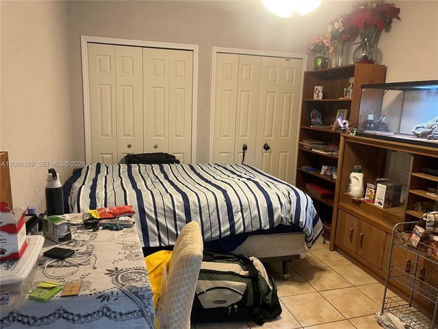 10121 SW 34th Street, Miami, FL 33165
