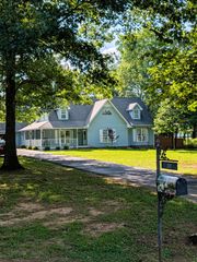 115 Coby Dr, Unionville, TN 37180