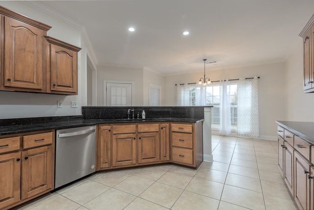 2864 SUMMER OAKS PL, Southaven, MS 38672