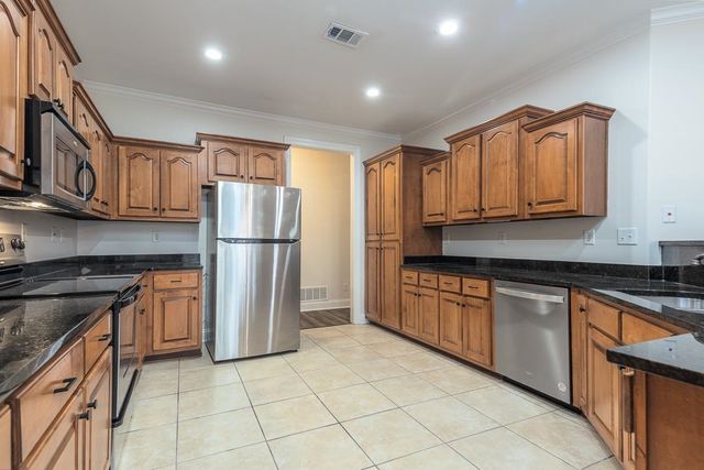 2864 SUMMER OAKS PL, Southaven, MS 38672