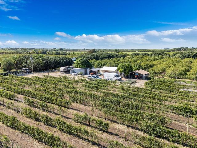 33200 SW 212th Ave, Homestead, FL 33034