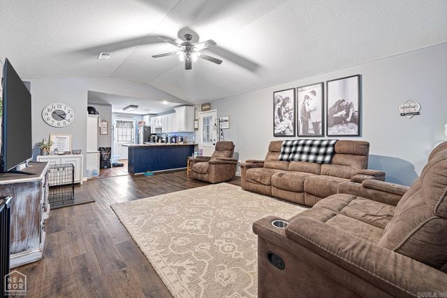1100 William Hall Drive, Paragould, AR 72450