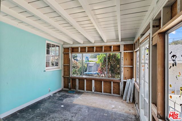 3611 Las Palmas Avenue, Glendale, CA 91208