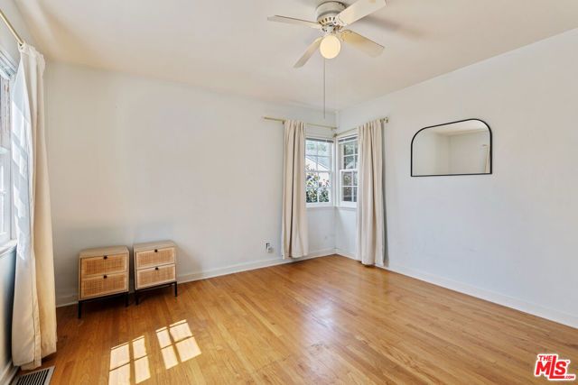 3611 Las Palmas Avenue, Glendale, CA 91208