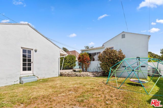 3611 Las Palmas Avenue, Glendale, CA 91208