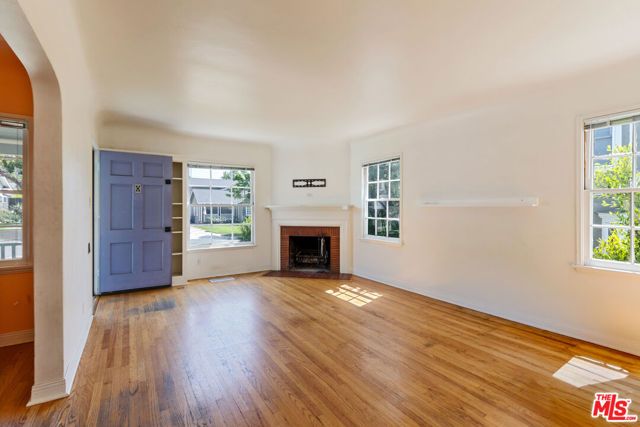 3611 Las Palmas Avenue, Glendale, CA 91208