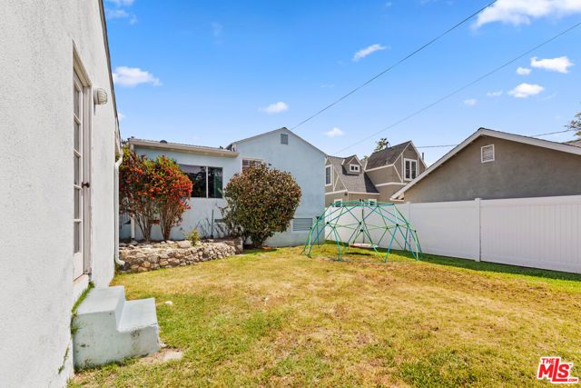 3611 Las Palmas Avenue, Glendale, CA 91208