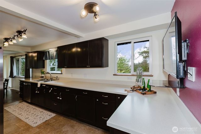 1820 Rustic Lane, Bremerton, WA 98310