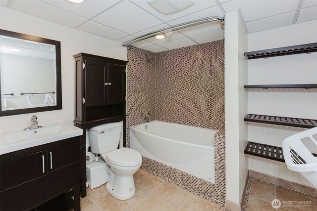 1820 Rustic Lane, Bremerton, WA 98310