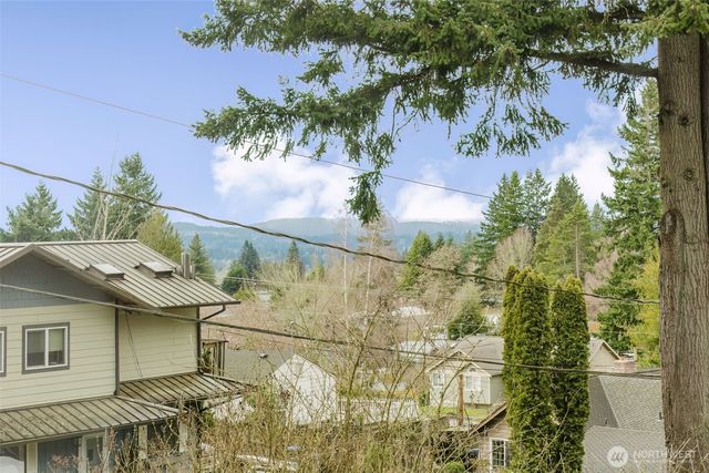 1820 Rustic Lane, Bremerton, WA 98310