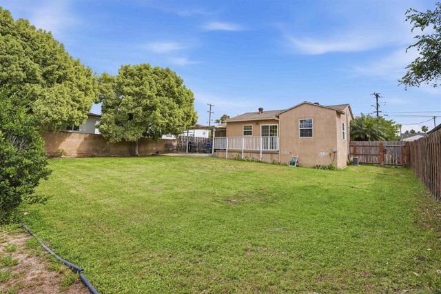 7230 Berkeley Dr, La Mesa, CA 91942