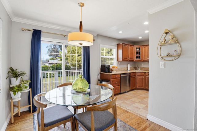 7230 Berkeley Dr, La Mesa, CA 91942