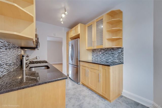 4825 43rd Street 7J, Woodside, NY 11377