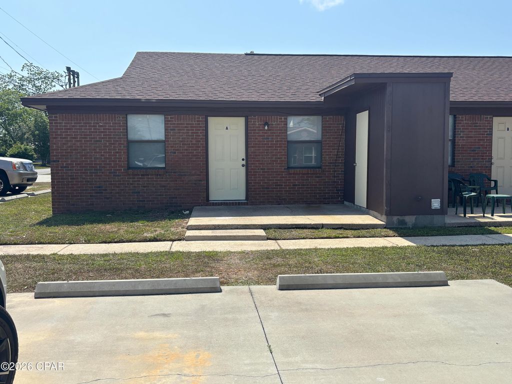 2409 E 10th Street A, Panama City, FL 32401