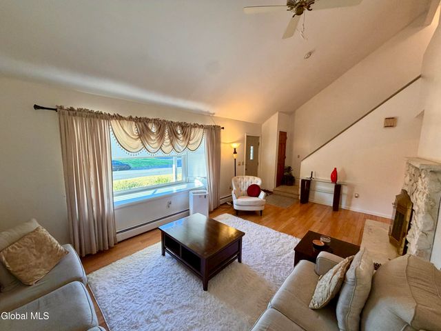 31 Laura Drive, Colonie, NY 12110