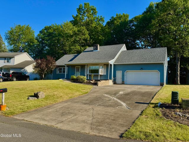 31 Laura Drive, Colonie, NY 12110