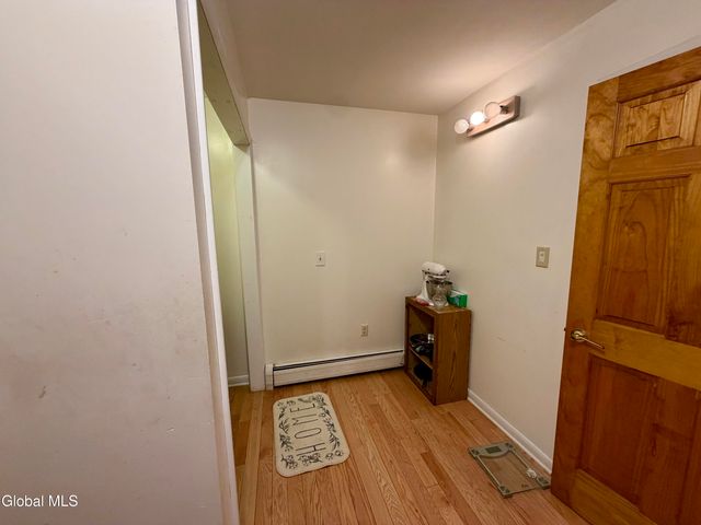 31 Laura Drive, Colonie, NY 12110