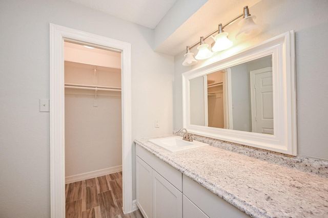 15723 Creekhaven Drive, Houston, TX 77084